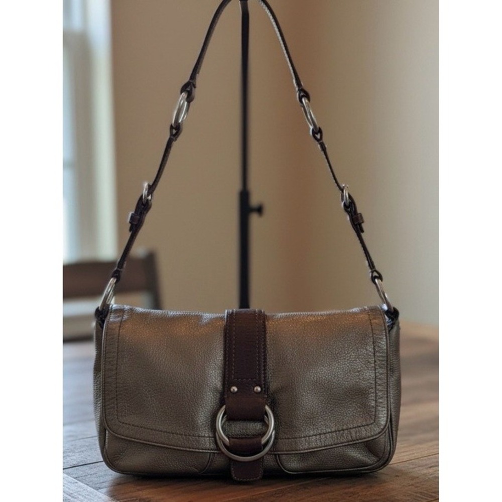 Vintage Coach Chelsea Pebbled Leather Flap Shoulder Bag - Style 8A49 (Y2K Era)